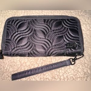 Lug Splits XL wristlet